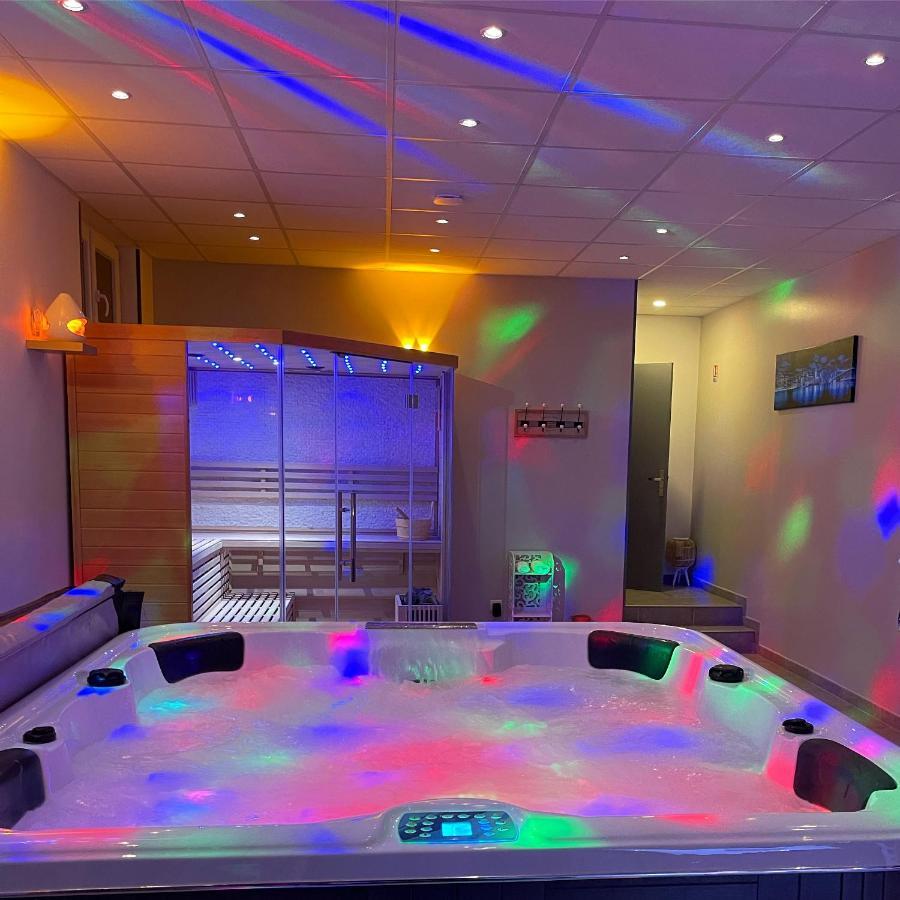 Luxury Loft Spa แซ็ง-ดิซีเย ภายนอก รูปภาพ